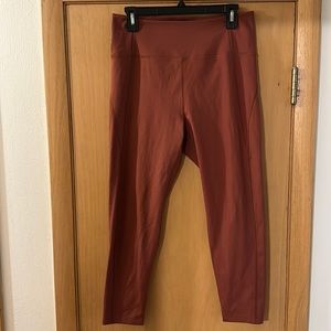 Girlfriend Collective Women’s Cropped High Rise Leggings Rust Size XL